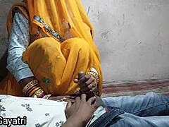 Indyjski seks analny na wsi z uroczym wiejskim porno