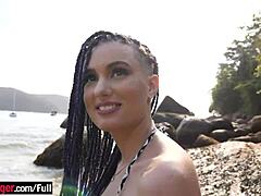 ชมคลิปเย็ดกันบนชายหาดแบบ POV ที่ใกล้ชิดกับรูหลุดของสาวบราซิลที่ร้อนแรง