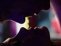 5-те най-горещи секс сцени от филми за супергерои според SXVideosNow