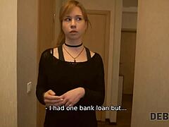 Russische brutale meid in financiële dominantie met leningshaai