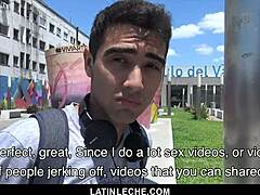 Latinleche - heteroszexuális férfi, aki pénzt kap egy aranyos latin fiúért