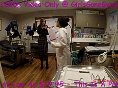 Доктор Тампа прави гинекологичен преглед на студентката с големи цици Донали по време на посещението й в болницата