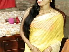 Bengali audio sexy riya was her brother in law fucking but her husband fucking