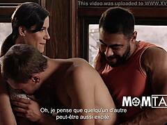Sexo anal e foda no cu com uma família bissexual em espanhol