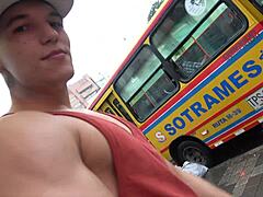 Colombiansk hottie Jhon Bianco gay casting